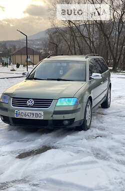 Универсал Volkswagen Passat 2001 в Сваляве