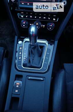 Универсал Volkswagen Passat 2015 в Запорожье