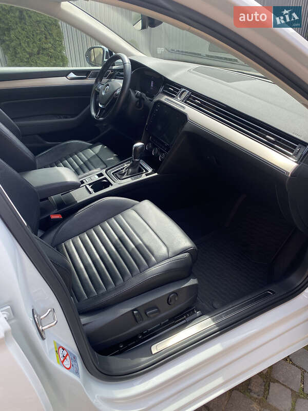 Универсал Volkswagen Passat 2018 в Мукачево фото 12 Универсал Volkswagen Passat 2018 в Мукачево