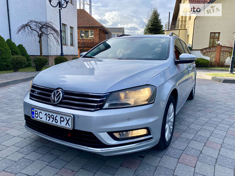 Универсал Volkswagen Passat 2012 в Стрые