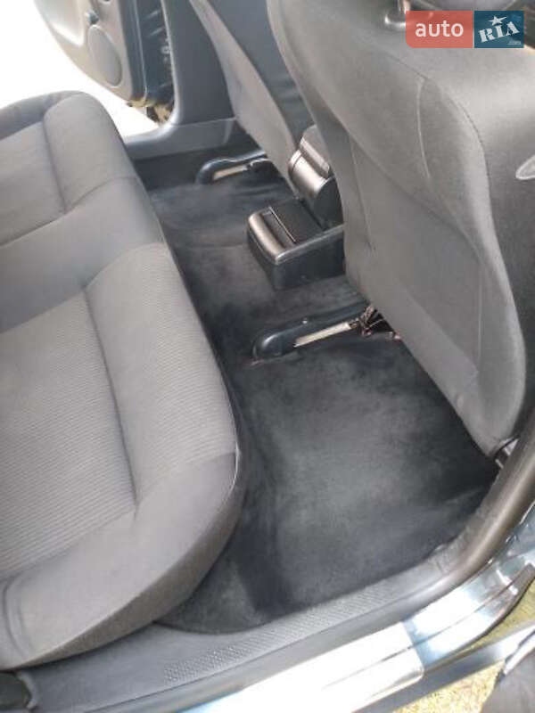 Седан Volkswagen Passat 2000 в Вижнице