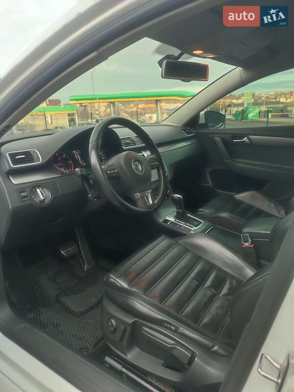 Седан Volkswagen Passat 2011 в Каменец-Подольском