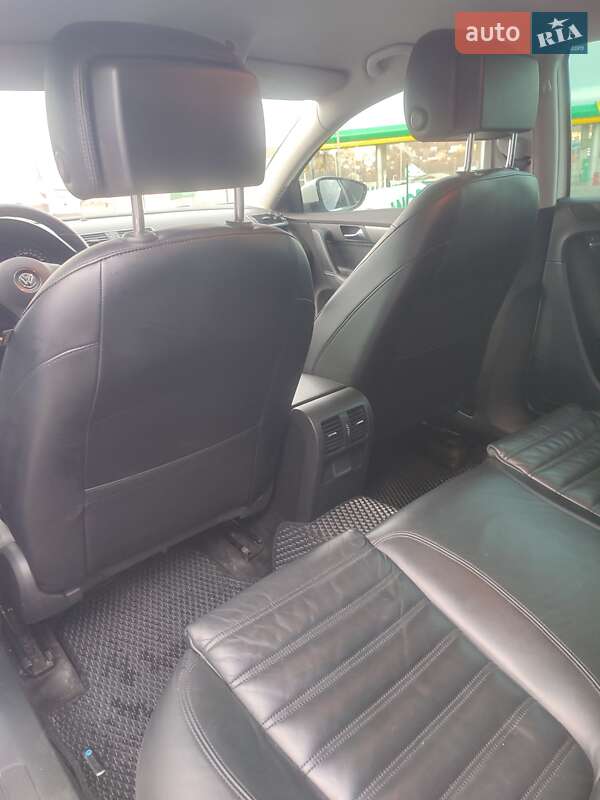 Седан Volkswagen Passat 2011 в Каменец-Подольском