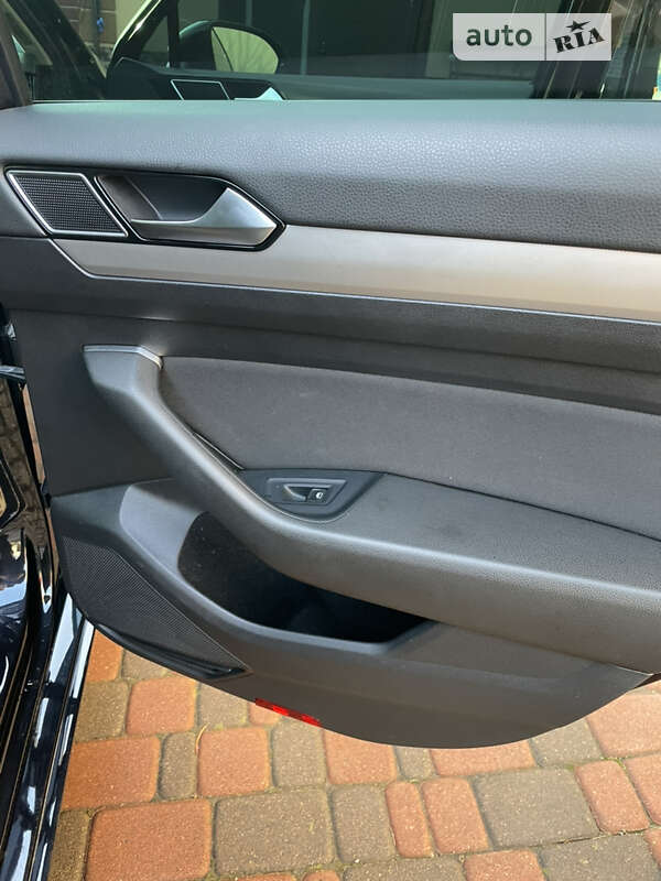 Универсал Volkswagen Passat 2015 в Умани