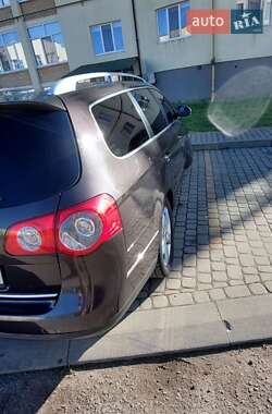 Универсал Volkswagen Passat 2006 в  фото 9 Универсал Volkswagen Passat 2006 в