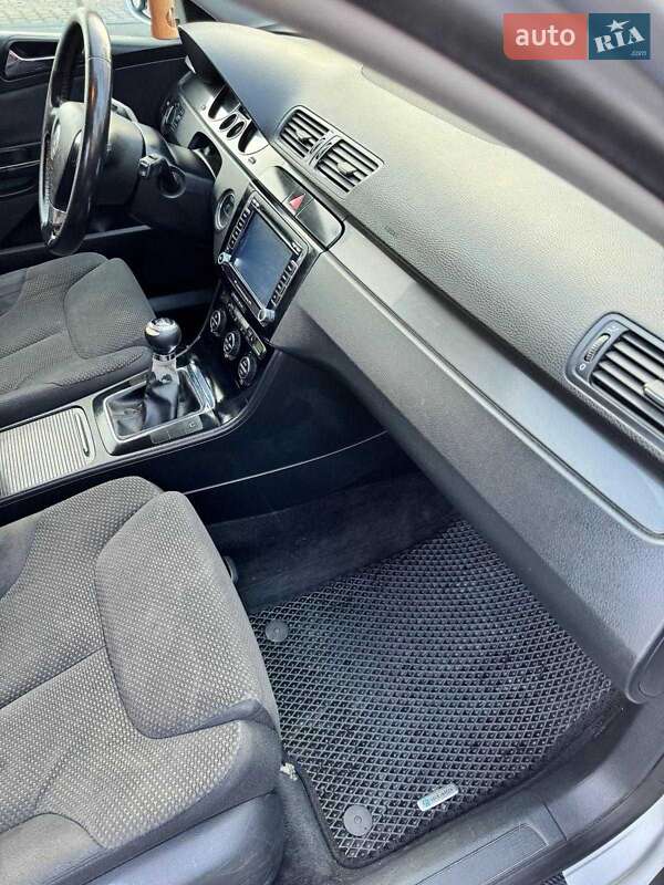 Седан Volkswagen Passat 2007 в Одессе