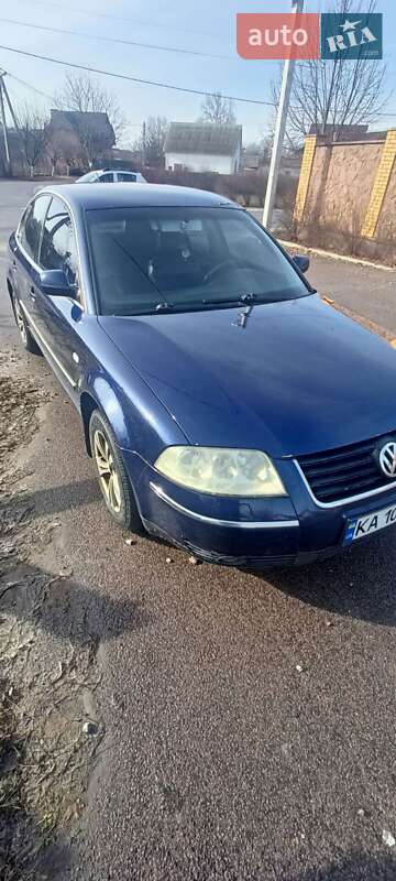 Седан Volkswagen Passat 2003 в Києві