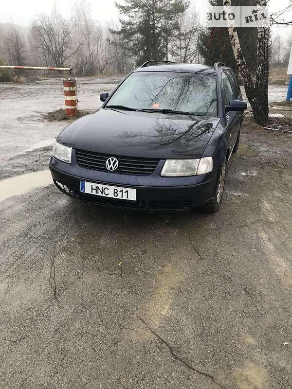 Універсал Volkswagen Passat 1998 в Коростені