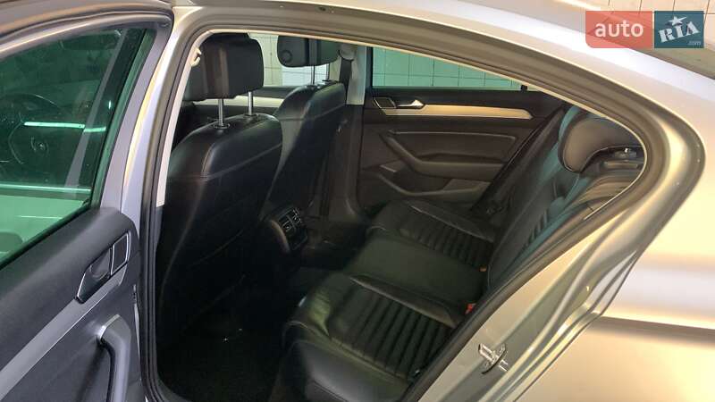 Универсал Volkswagen Passat 2015 в Коломые