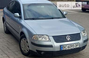 Седан Volkswagen Passat 2002 в Дрогобичі