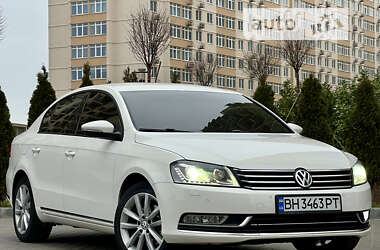 Седан Volkswagen Passat 2013 в Одесі