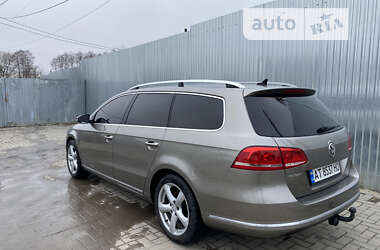 Універсал Volkswagen Passat 2012 в Коломиї