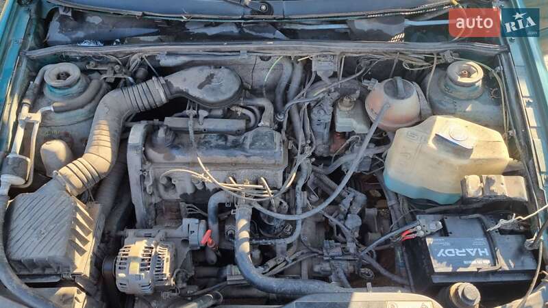 Універсал Volkswagen Passat 1994 в Шептицькому