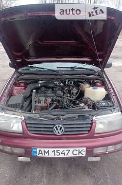 Седан Volkswagen Passat 1994 в Житомире