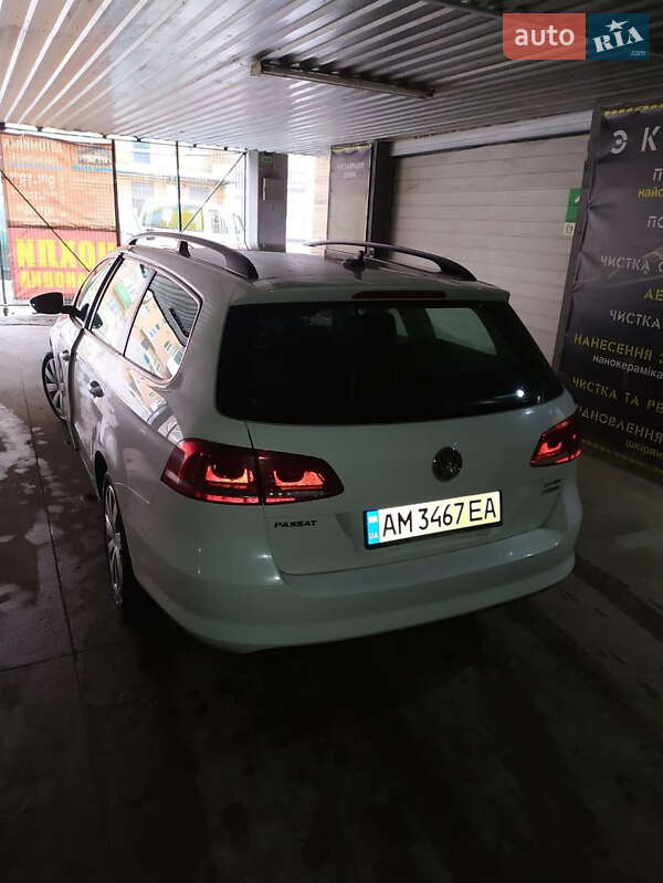 Универсал Volkswagen Passat 2013 в Житомире