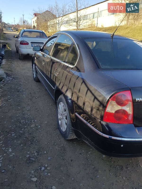 Седан Volkswagen Passat 2001 в Черновцах