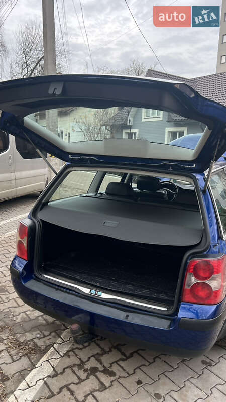 Універсал Volkswagen Passat 2001 в Чернівцях
