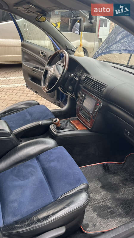Універсал Volkswagen Passat 2001 в Чернівцях
