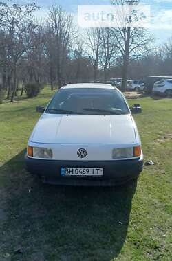 Седан Volkswagen Passat 1988 в Одесі