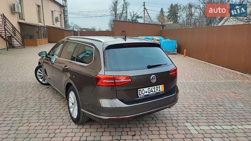 Универсал Volkswagen Passat 2018 в Киеве