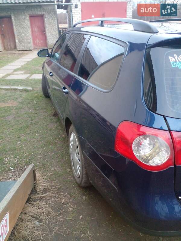 Універсал Volkswagen Passat 2008 в Славському