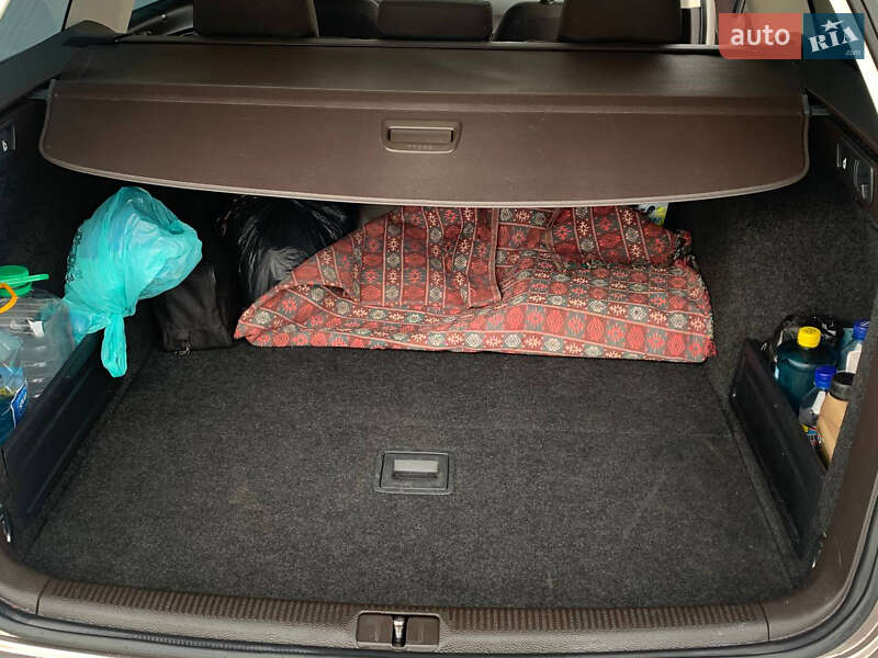 Универсал Volkswagen Passat 2011 в Полтаве