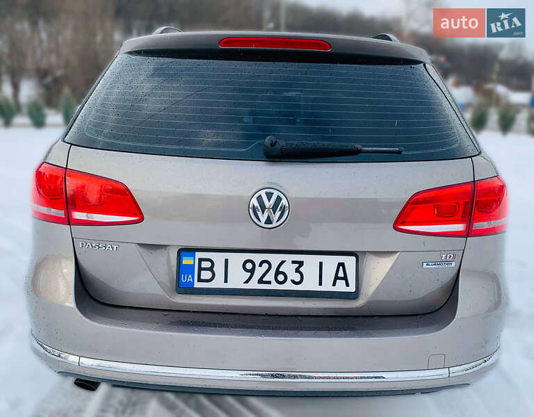 Универсал Volkswagen Passat 2011 в Полтаве