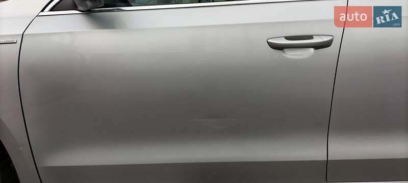 Седан Volkswagen Passat 2012 в Чернигове