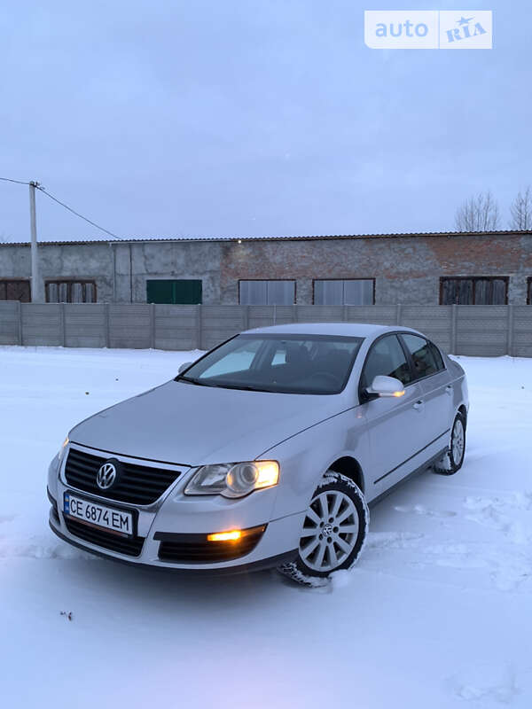 Седан Volkswagen Passat 2008 в Новой Ушице