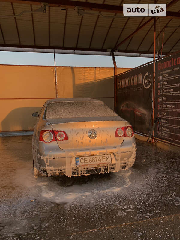 Седан Volkswagen Passat 2008 в Новой Ушице