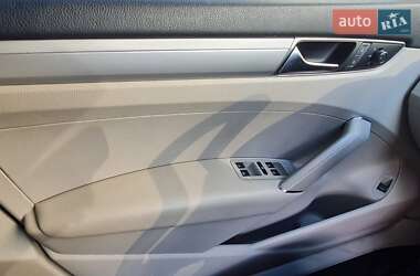 Седан Volkswagen Passat 2017 в 