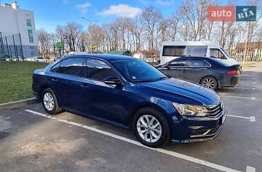 Седан Volkswagen Passat 2017 в 
