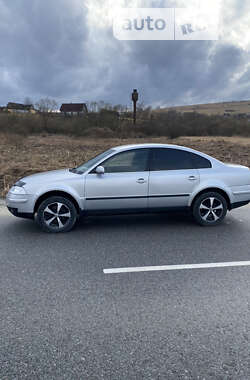 Седан Volkswagen Passat 2002 в Турке