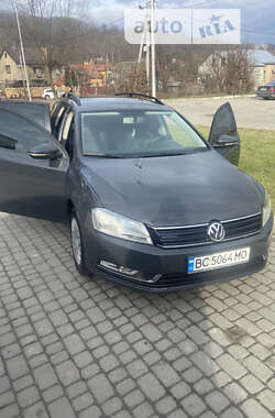 Універсал Volkswagen Passat 2012 в Львові