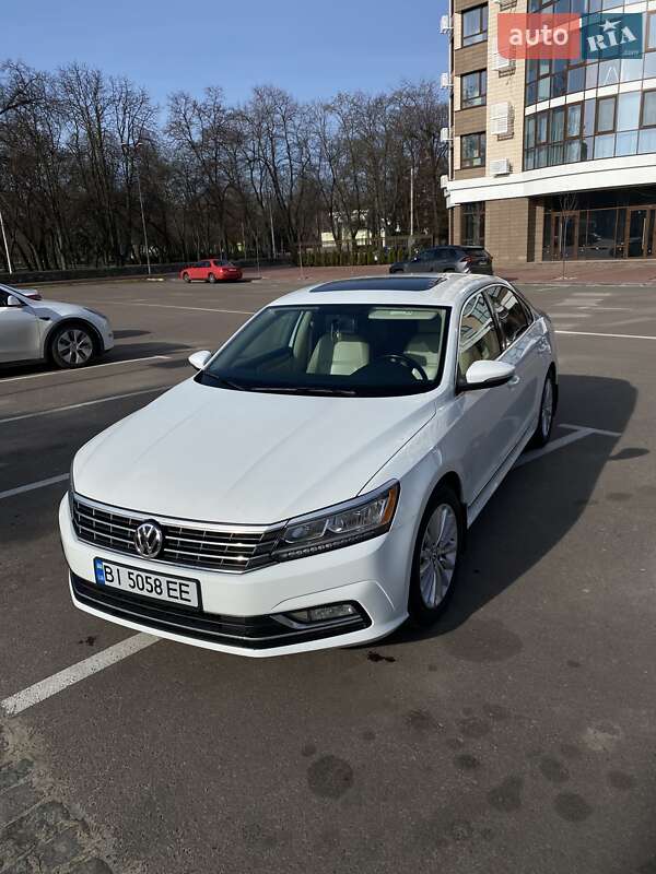 Седан Volkswagen Passat 2016 в Кременчуці