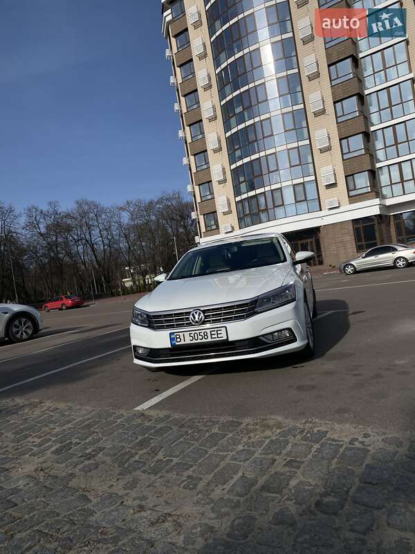Седан Volkswagen Passat 2016 в Кременчуці