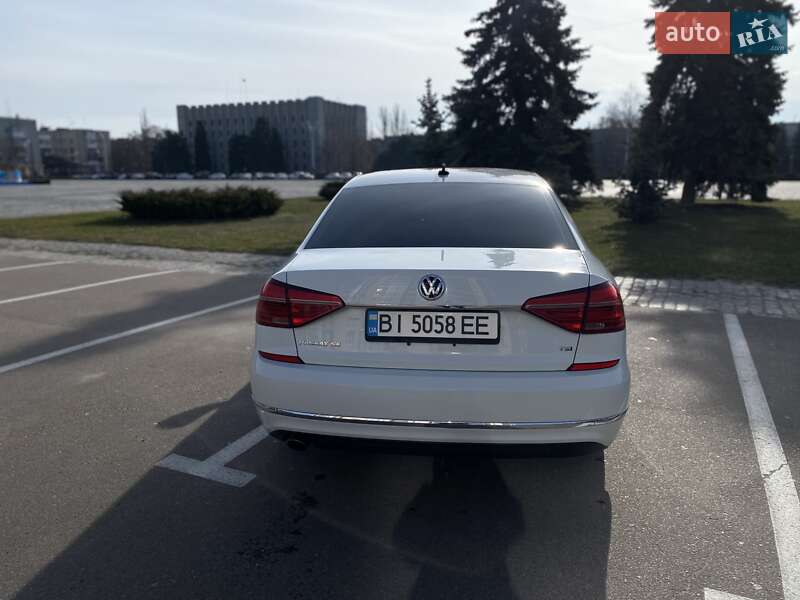 Седан Volkswagen Passat 2016 в Кременчуці