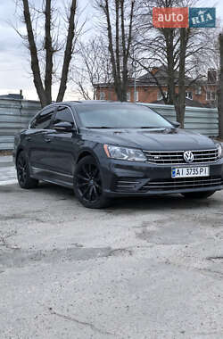 Седан Volkswagen Passat 2016 в 