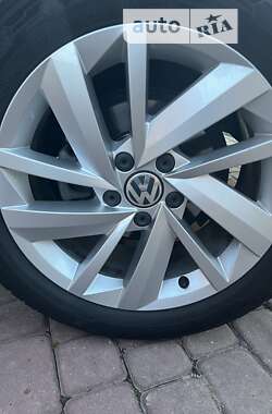 Седан Volkswagen Passat 2017 в Стрию