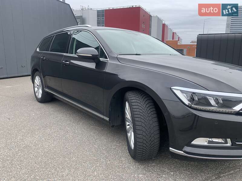 Универсал Volkswagen Passat 2017 в Киеве