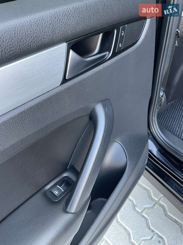 Седан Volkswagen Passat 2012 в Трускавце