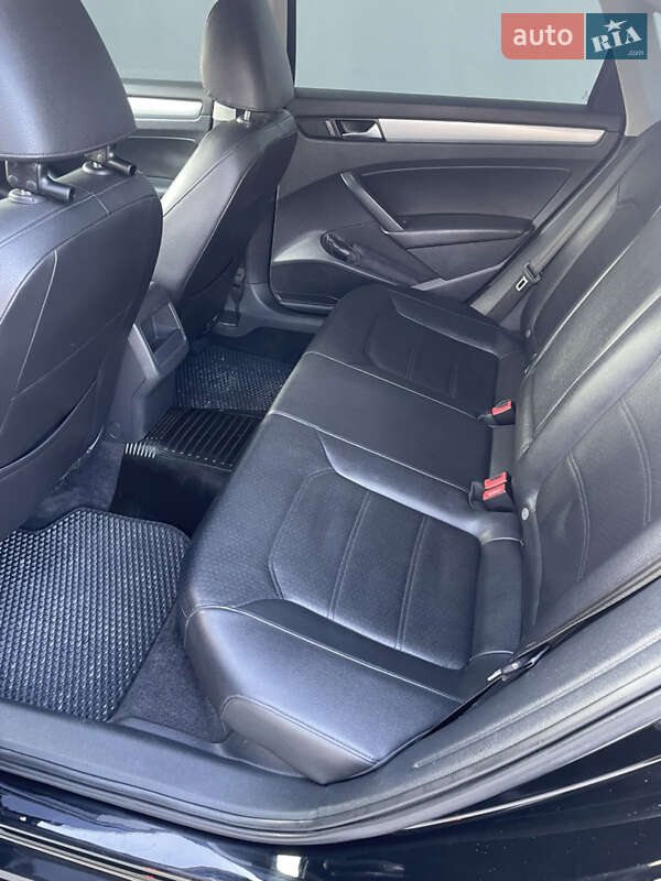 Седан Volkswagen Passat 2012 в Трускавце