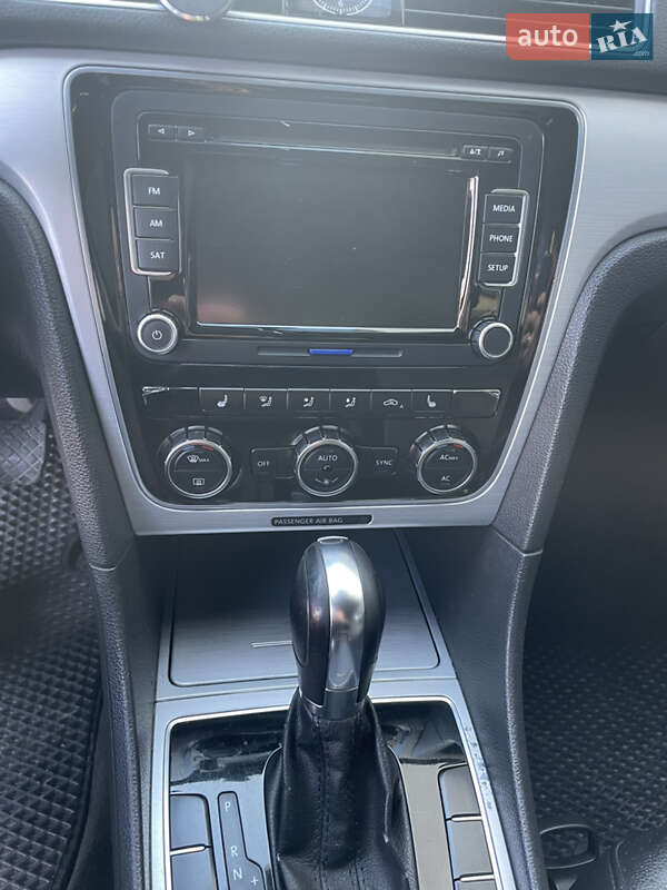 Седан Volkswagen Passat 2012 в Трускавце