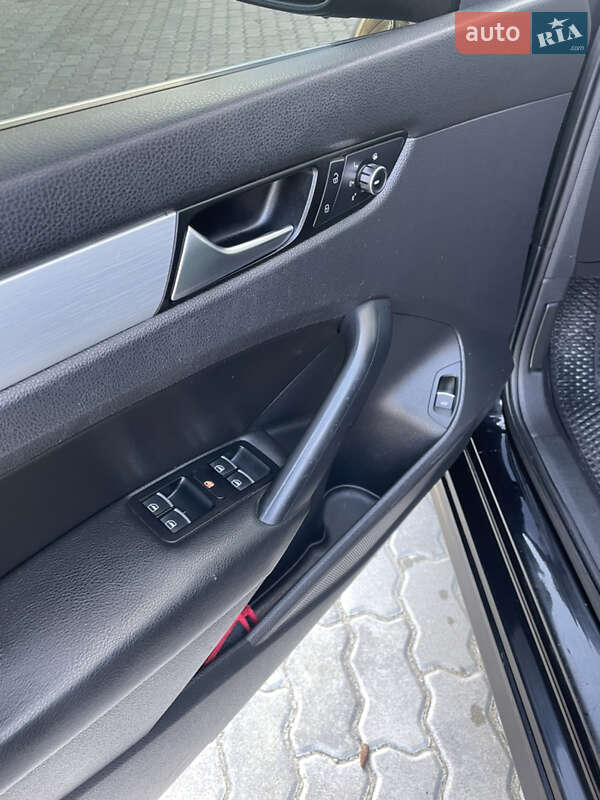Седан Volkswagen Passat 2012 в Трускавце