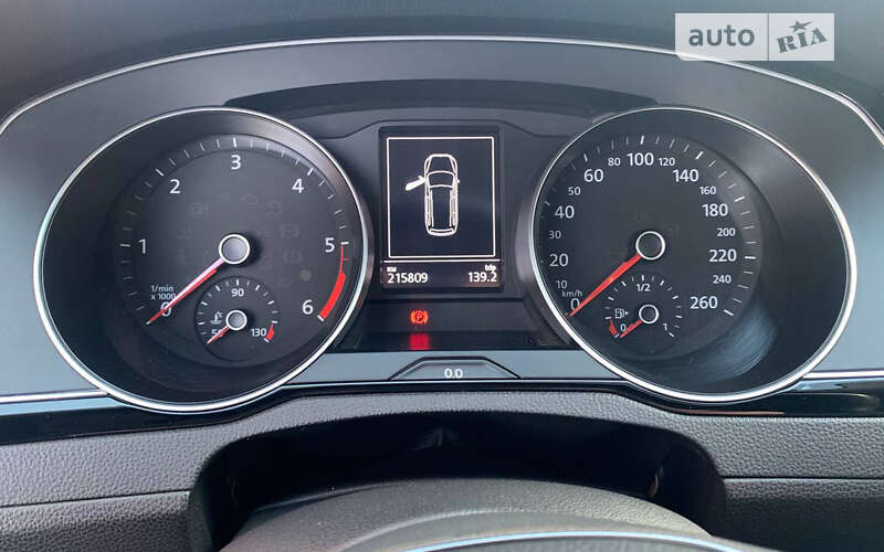 Универсал Volkswagen Passat 2017 в Черновцах