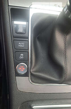 Седан Volkswagen Passat 2011 в 