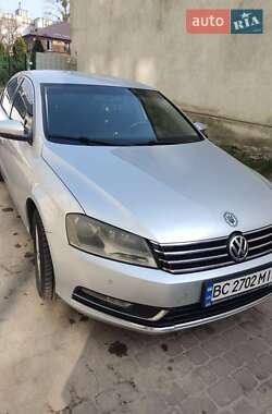 Седан Volkswagen Passat 2011 в Львове