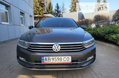 Седан Volkswagen Passat 2017 в Вінниці