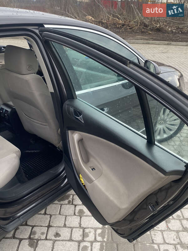 Седан Volkswagen Passat 2006 в Львове фото 8 Седан Volkswagen Passat 2006 в Львове
