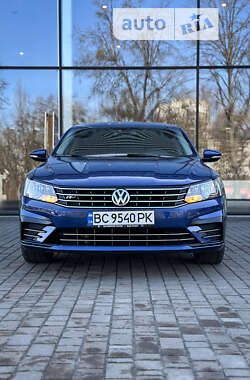 Седан Volkswagen Passat 2016 в Львові